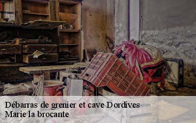 Débarras de grenier et cave  45680